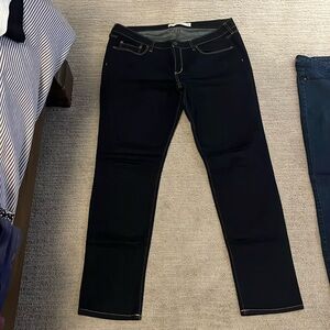 Abercrombie & Fitch “THE A&F SKINNY” Jeans